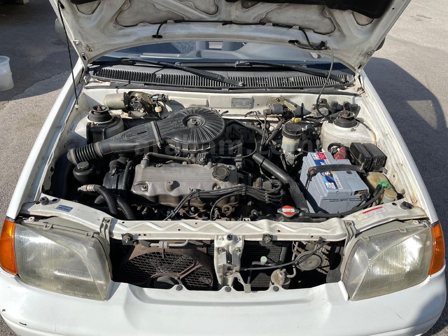 Sahibinden Suzuki Swift 1.3 GLX 2001 Model İzmir 153.000 km Beyaz 3
