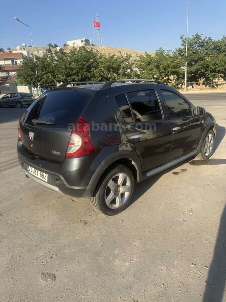 Sahibinden Dacia Sandero 1.5 dCi Stepway 2011 Model Mardin 327.000 km Siyah