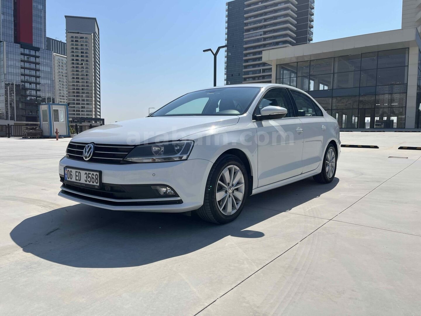 Sahibinden Volkswagen Jetta 1.6 TDi Comfortline 2014 Model Ankara 158.000 km Beyaz 2
