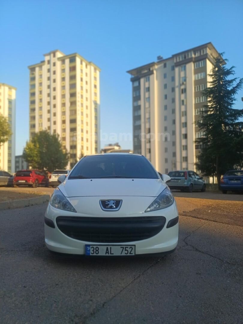 Sahibinden Peugeot 207 1.4 HDi Trendy 2008 Model Kahramanmaraş 220.000 km Beyaz 2