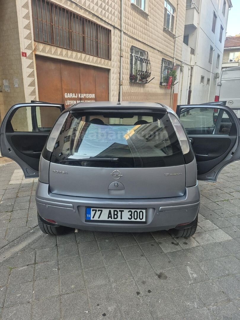 Sahibinden Opel Corsa 1.2 Twinport Essentia 2006 Model Yalova 200.000 km Gri (Gümüş) 2
