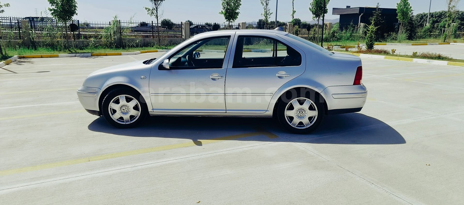 Sahibinden Volkswagen Bora 1.6 Comfortline 2000 Model Aydın 220.000 km Gri (Gümüş) 1