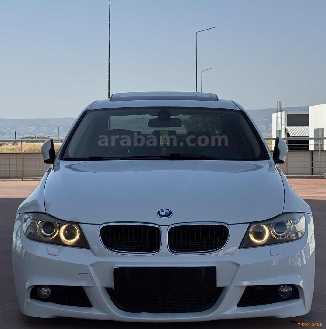 Galeriden BMW 3 Serisi 320d M Sport 2011 Model Denizli 250.000 km Beyaz 2