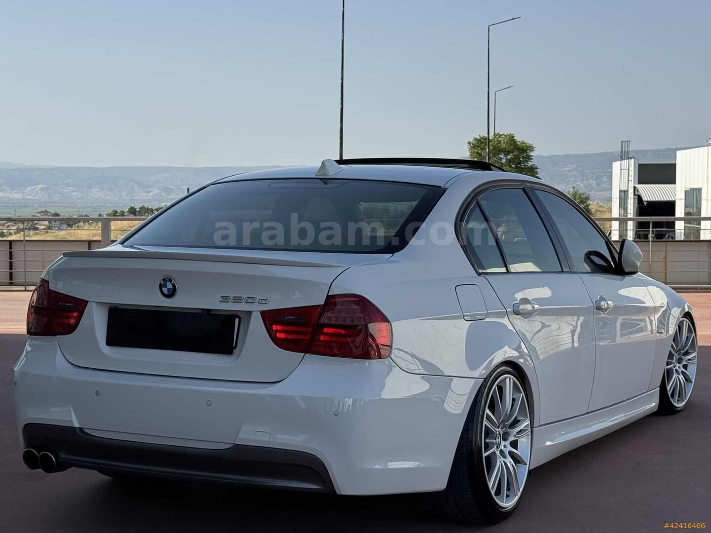 Galeriden BMW 3 Serisi 320d M Sport 2011 Model Denizli 250.000 km Beyaz 6