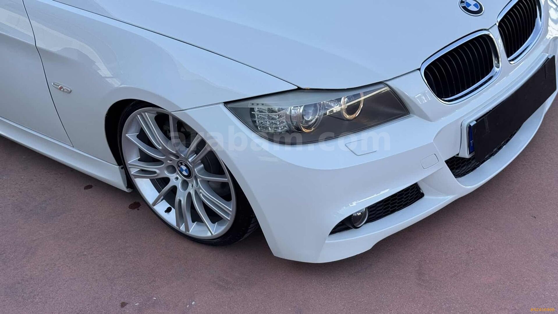 Galeriden BMW 3 Serisi 320d M Sport 2011 Model Denizli 250.000 km Beyaz 3
