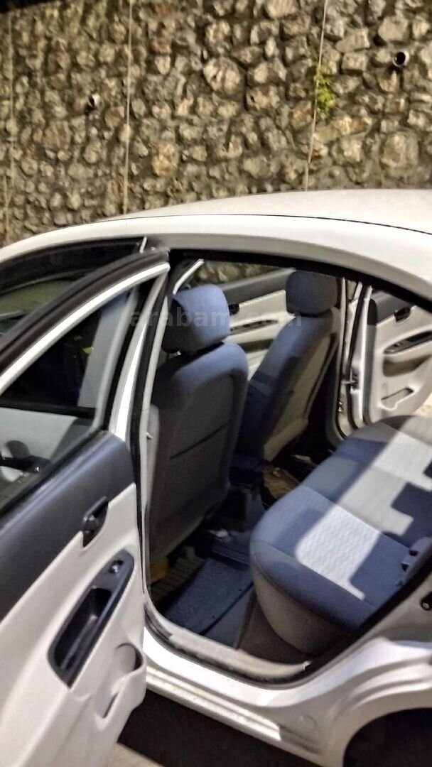 Sahibinden Hyundai Accent Era 1.5 CRDi-VGT Team 2008 Model Malatya 328.000 km Beyaz 3