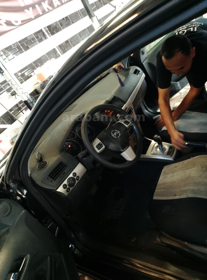 Sahibinden Opel Astra 1.6 Enjoy Elegance 2008 Model İstanbul 365.000 km Siyah 6