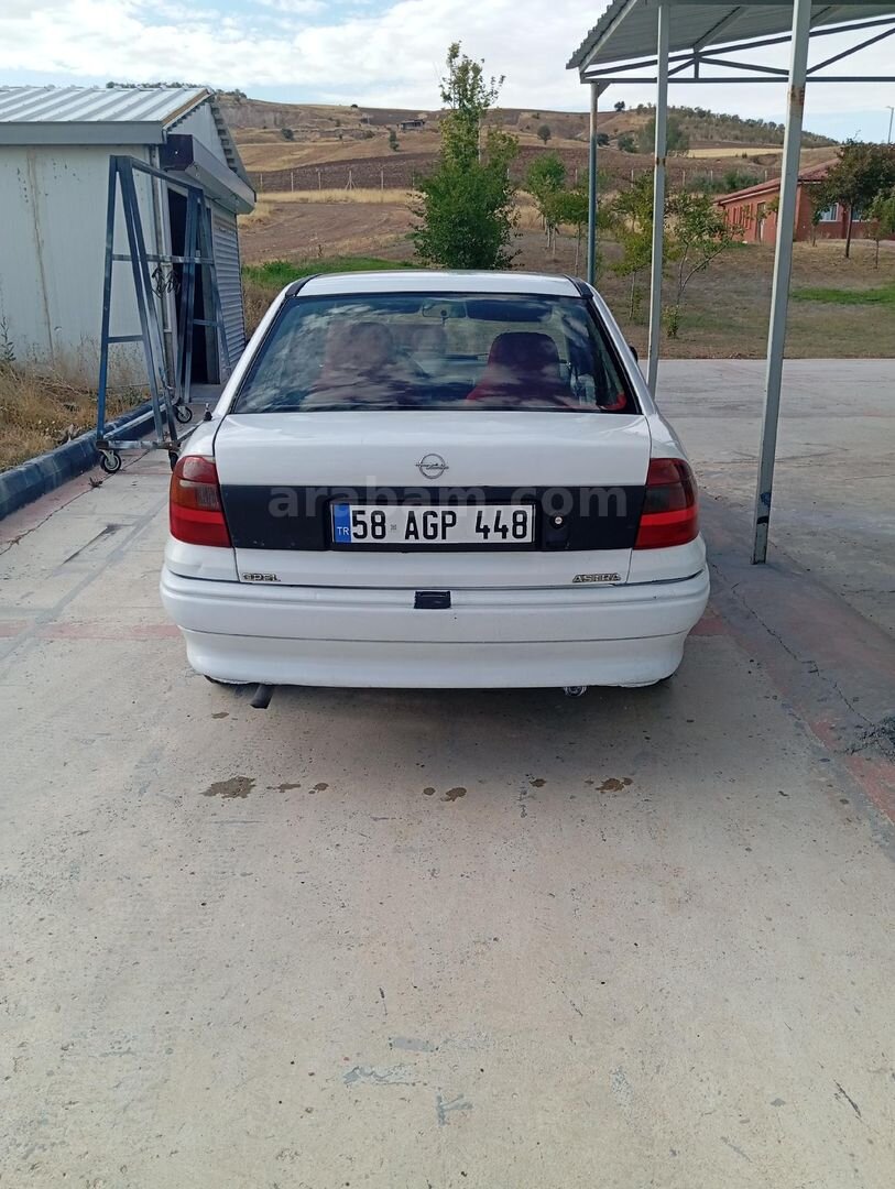 Sahibinden Opel Astra 1.6 GL 1997 Model Sivas 613.000 km Beyaz 6