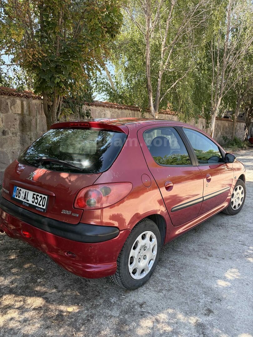 Sahibinden Peugeot 206 1.4 HDi X-line 2005 Model Ankara 236.000 km Kırmızı 4