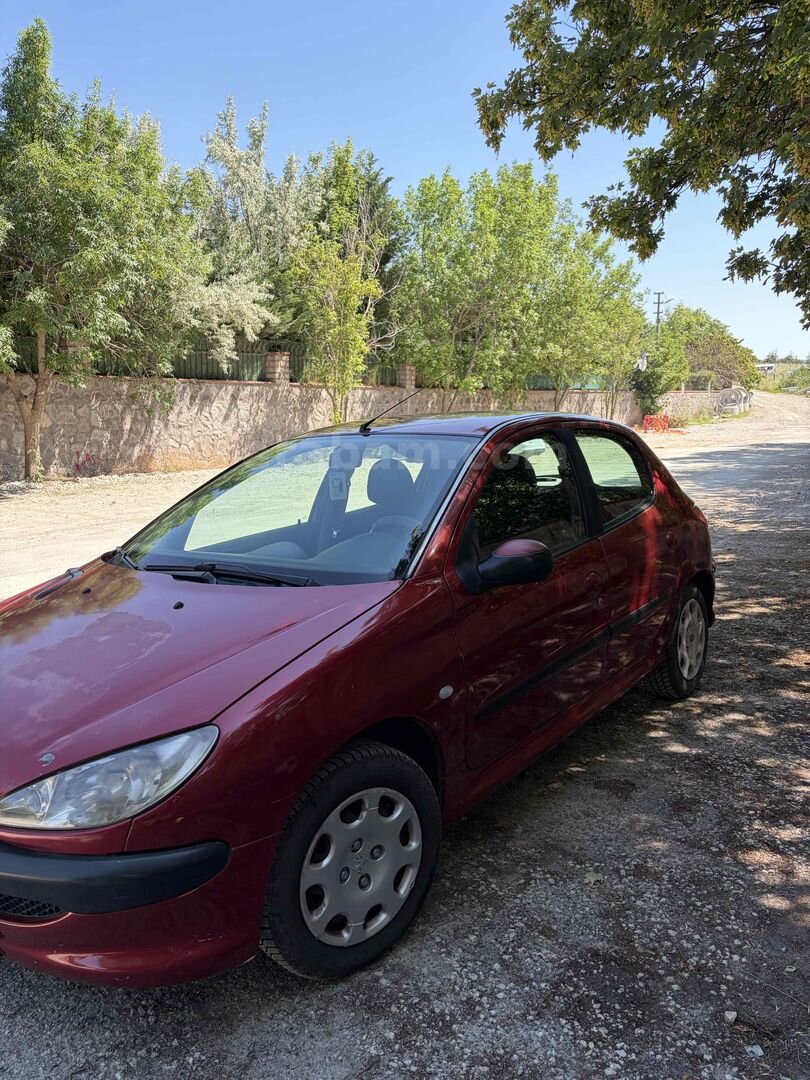 Sahibinden Peugeot 206 1.4 HDi X-line 2005 Model Ankara 236.000 km Kırmızı 2