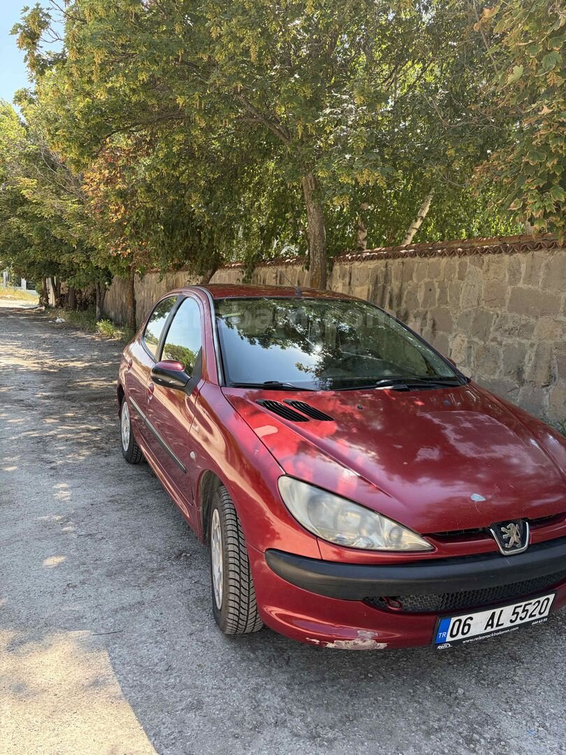 Sahibinden Peugeot 206 1.4 HDi X-line 2005 Model Ankara 236.000 km Kırmızı 3