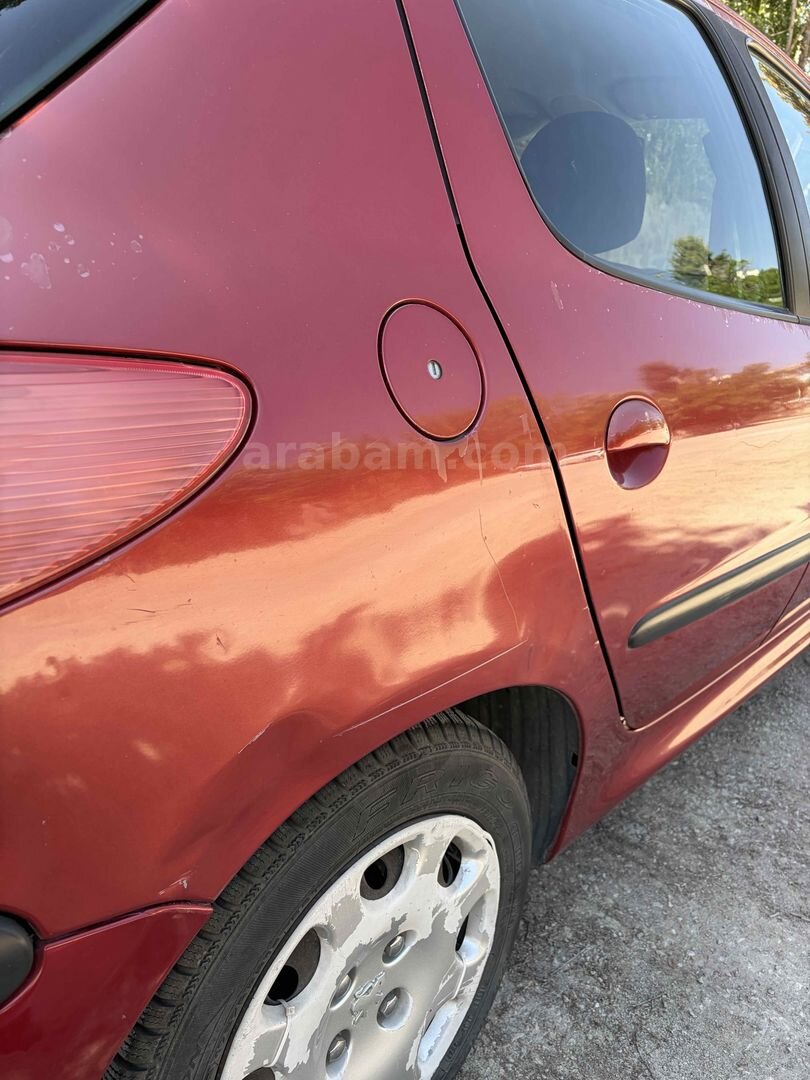 Sahibinden Peugeot 206 1.4 HDi X-line 2005 Model Ankara 236.000 km Kırmızı 7