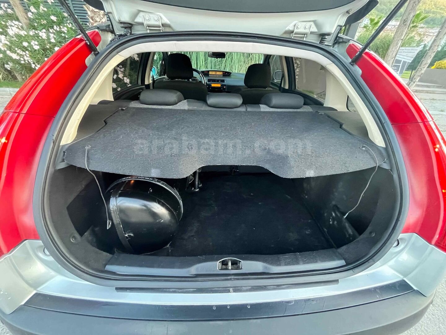 Galeriden Citroen C4 1.6 SX 2006 Model Balıkesir 310.000 km Gri (Gümüş) 4