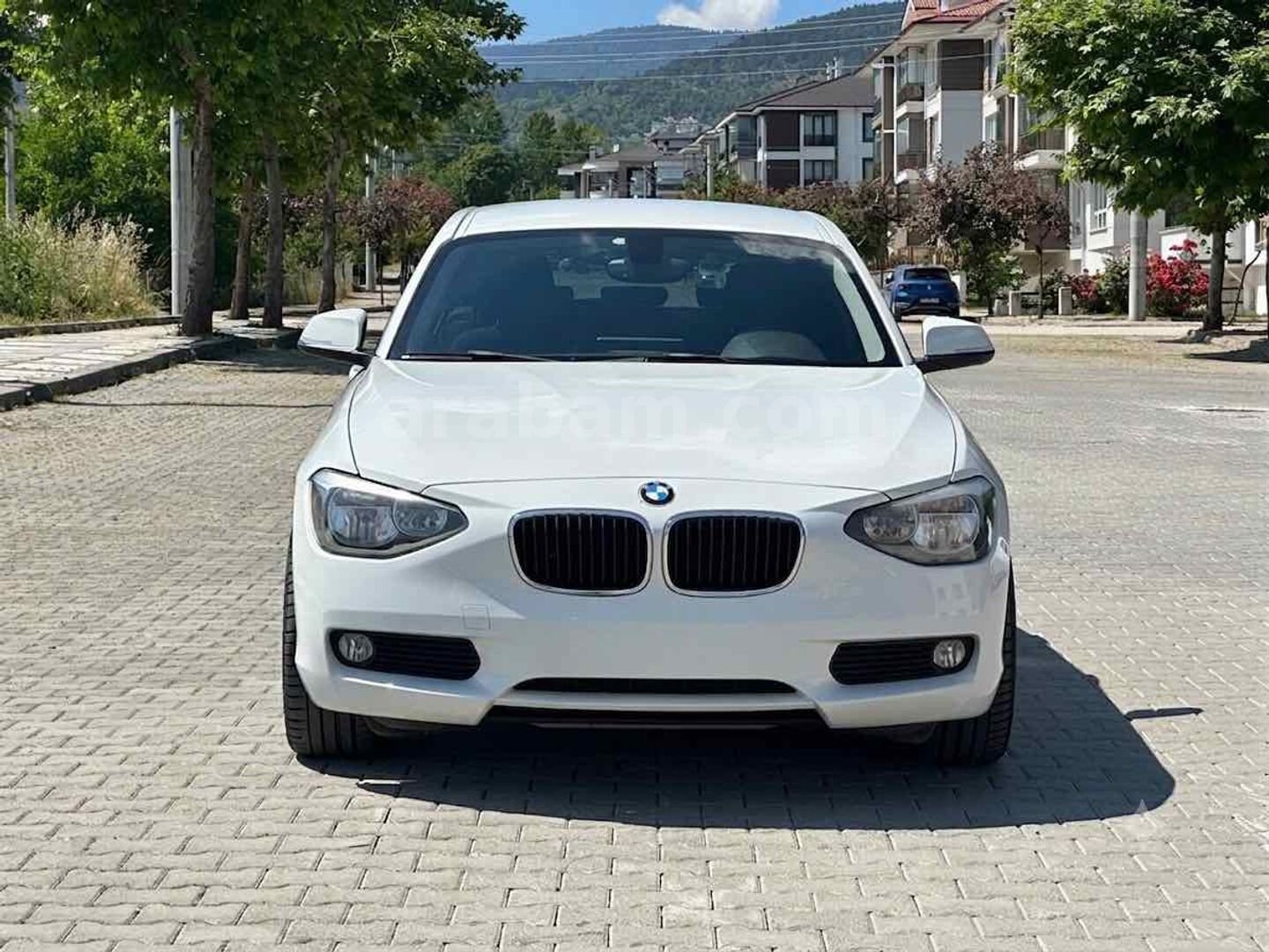 Sahibinden BMW 1 Serisi 116i Premium 2012 Model Bolu 163.000 km Beyaz 1