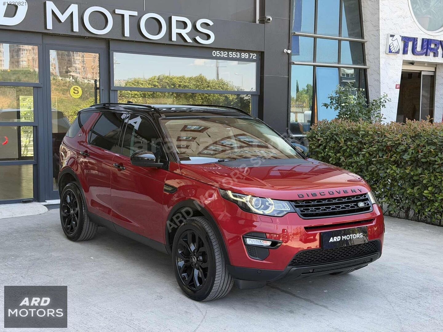 Galeriden Land Rover Discovery Sport 2.0 TD4 HSE 2016 Model İstanbul 127.000 km Kırmızı 3