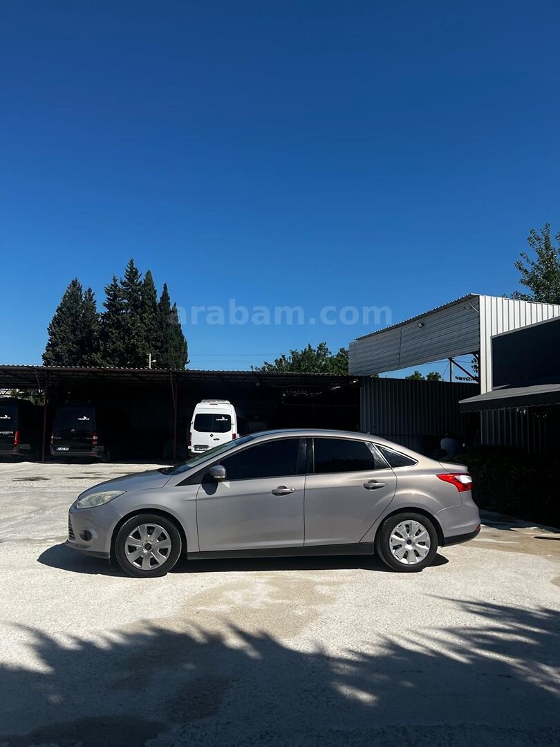 Sahibinden Ford Focus 1.6 TDCi Trend X 2013 Model Antalya 283.000 km Gri 4