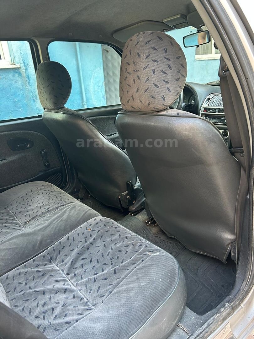 Sahibinden Citroen Saxo 1.4 SX 2000 Model İstanbul 125.000 km Gri 5