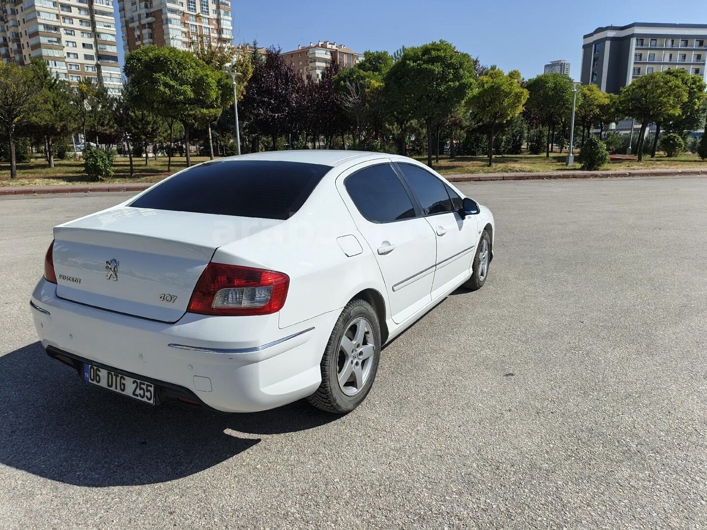Sahibinden Peugeot 407 1.6 HDi Millesim 2011 Model Ankara 220.000 km Beyaz 3
