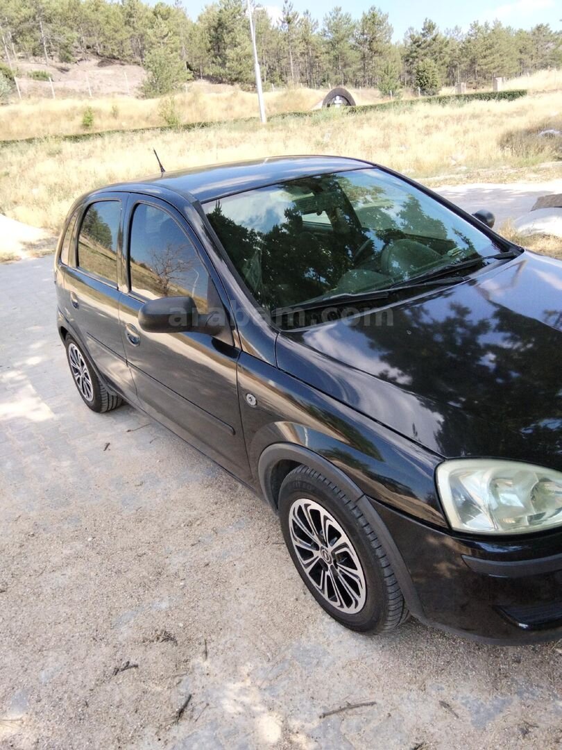 Sahibinden Opel Corsa 1.4 Twinport Enjoy 2004 Model Eskişehir 302.800 km Siyah 2