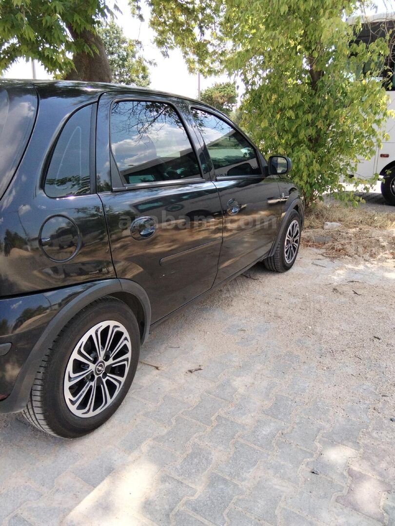 Sahibinden Opel Corsa 1.4 Twinport Enjoy 2004 Model Eskişehir 302.800 km Siyah 4