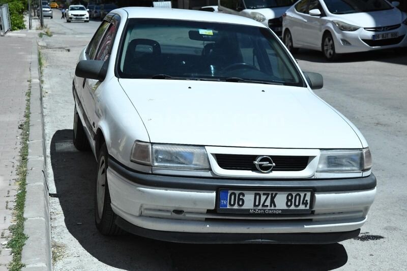 Sahibinden Opel Vectra 1.8 GL 1993 Model Ankara 216.000 km Beyaz