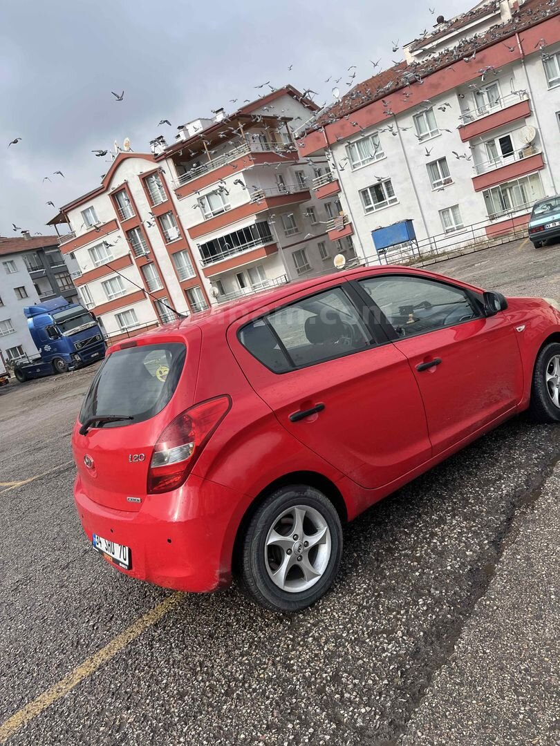 Sahibinden Hyundai i20 Troy 1.4 CRDi Mode 2010 Model Ankara 190.000 km Kırmızı 7