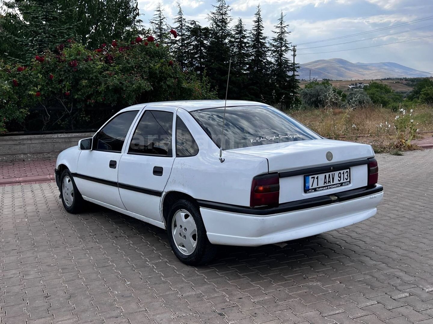 Galeriden Opel Vectra 2.0 GLS 1995 Model Kırşehir 295.000 km Beyaz 4