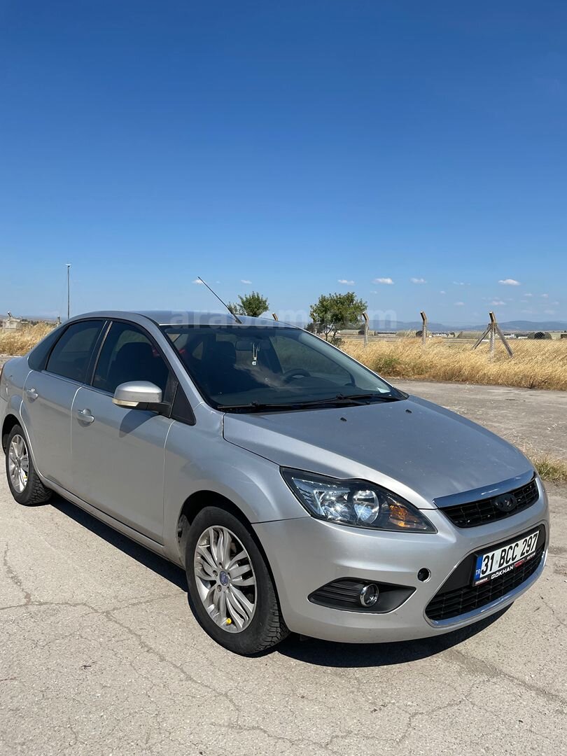 Sahibinden Ford Focus 1.6 Trend X 2010 Model Balıkesir 180.000 km Gri (Gümüş) 4