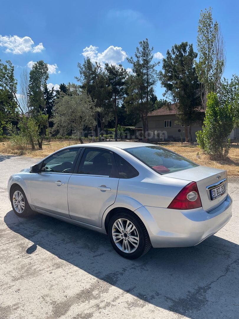 Sahibinden Ford Focus 1.6 Trend X 2010 Model Balıkesir 180.000 km Gri (Gümüş) 2