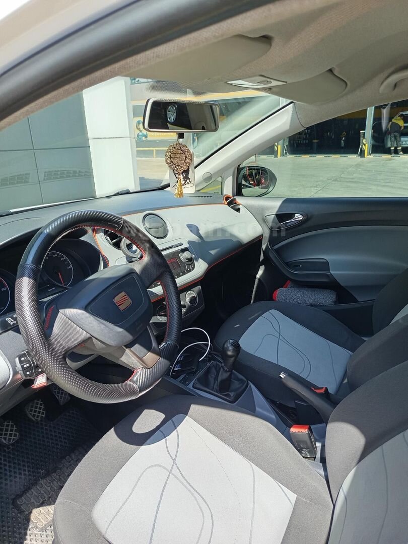 Sahibinden Seat Ibiza 1.4 Reference 2012 Model Kayseri 191.000 km Beyaz 6
