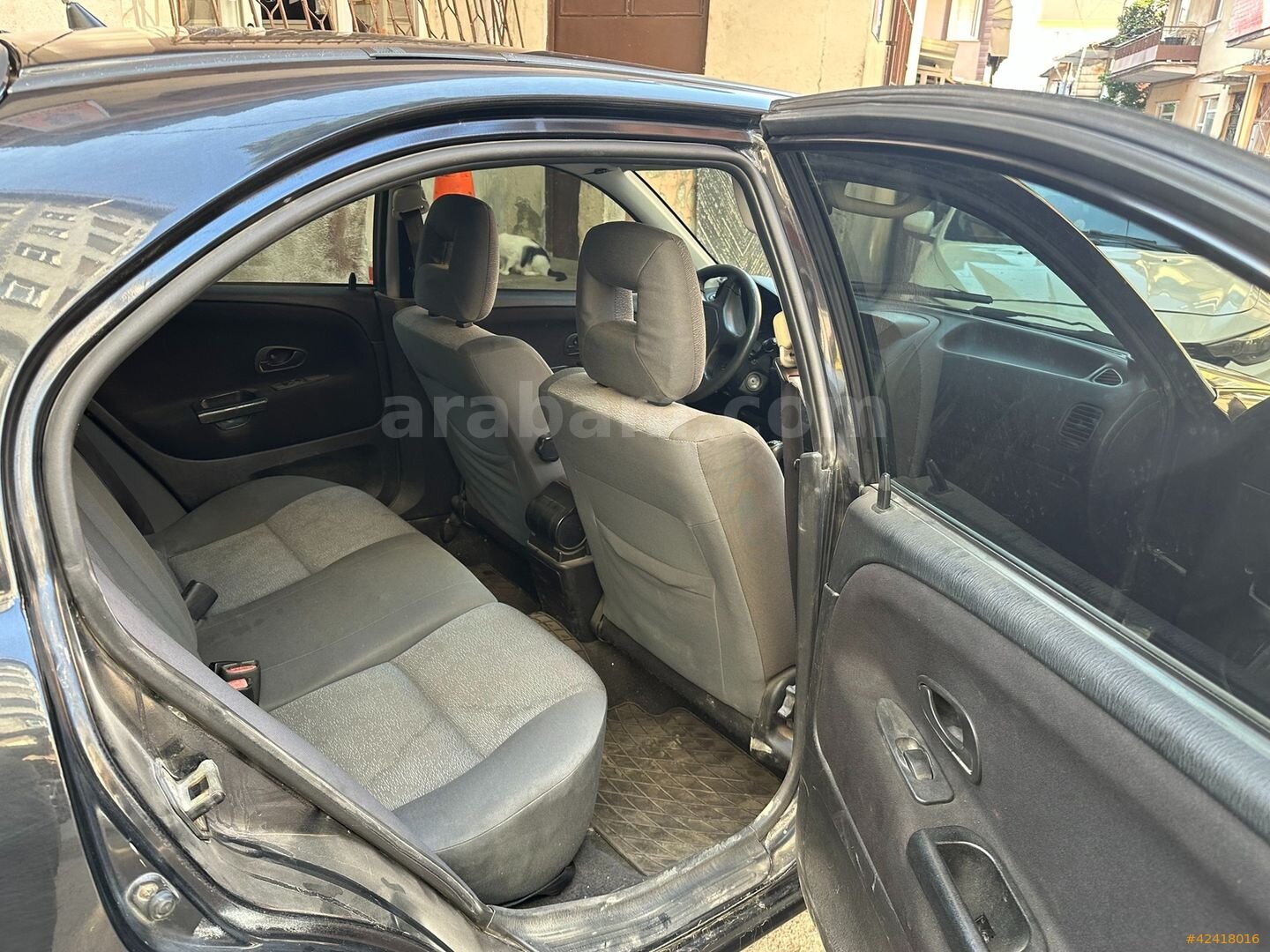 Galeriden Mitsubishi Carisma 1.9 DI-D Comfort 2004 Model Kocaeli 370.000 km Füme 6