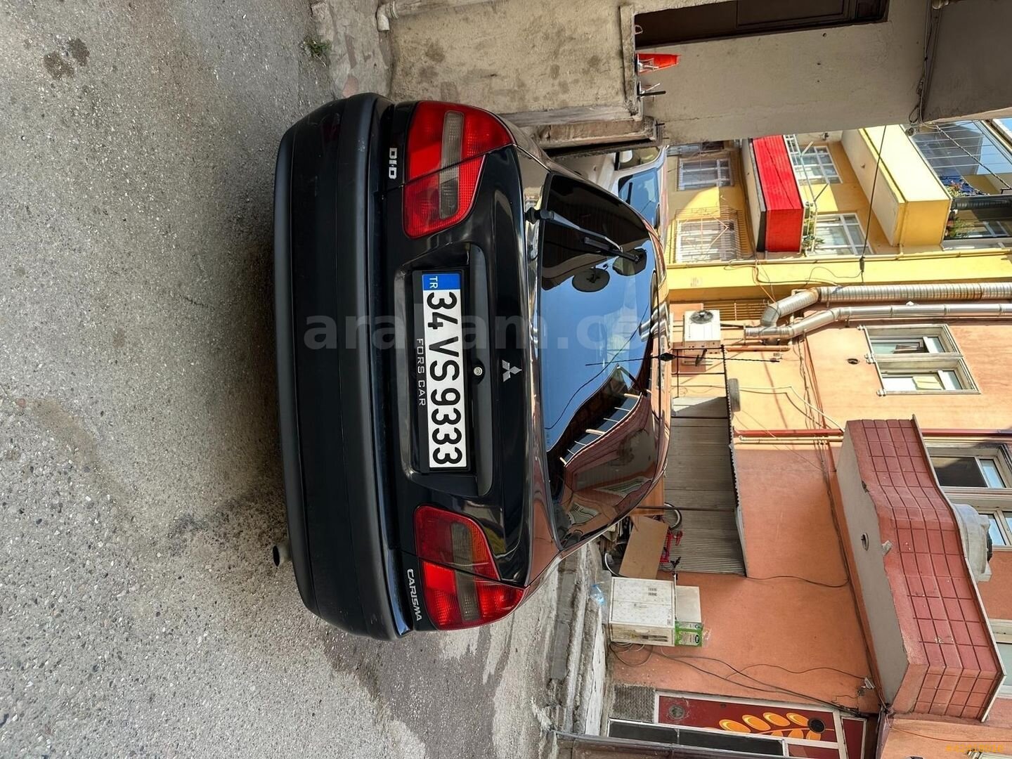 Galeriden Mitsubishi Carisma 1.9 DI-D Comfort 2004 Model Kocaeli 370.000 km Füme 1