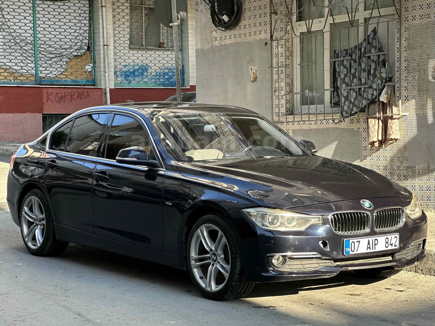 Galeriden BMW 3 Serisi 316i Luxury Line 2013 Model İstanbul 268.000 km Lacivert 4