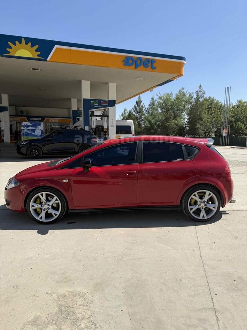 Sahibinden Seat Leon 1.2 TSI Style 2011 Model Sivas 305.000 km Kırmızı 3