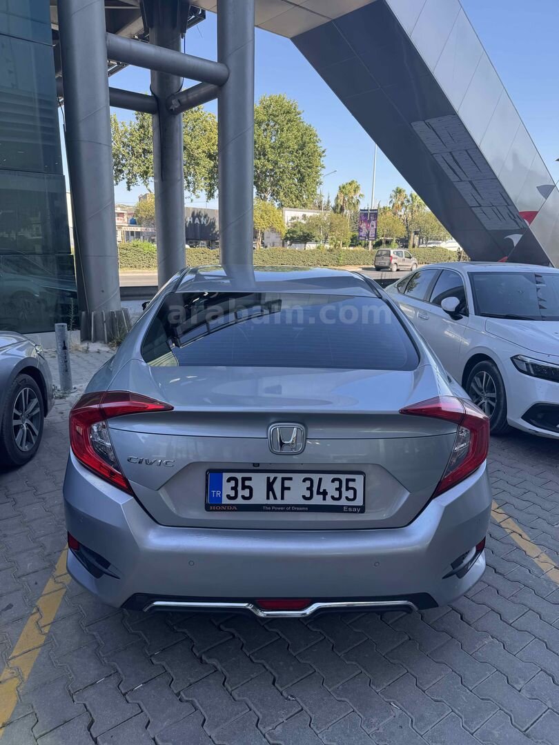 Sahibinden Honda Civic 1.6i VTEC Executive 2016 Model İzmir 129.700 km Gri (Gümüş) 5