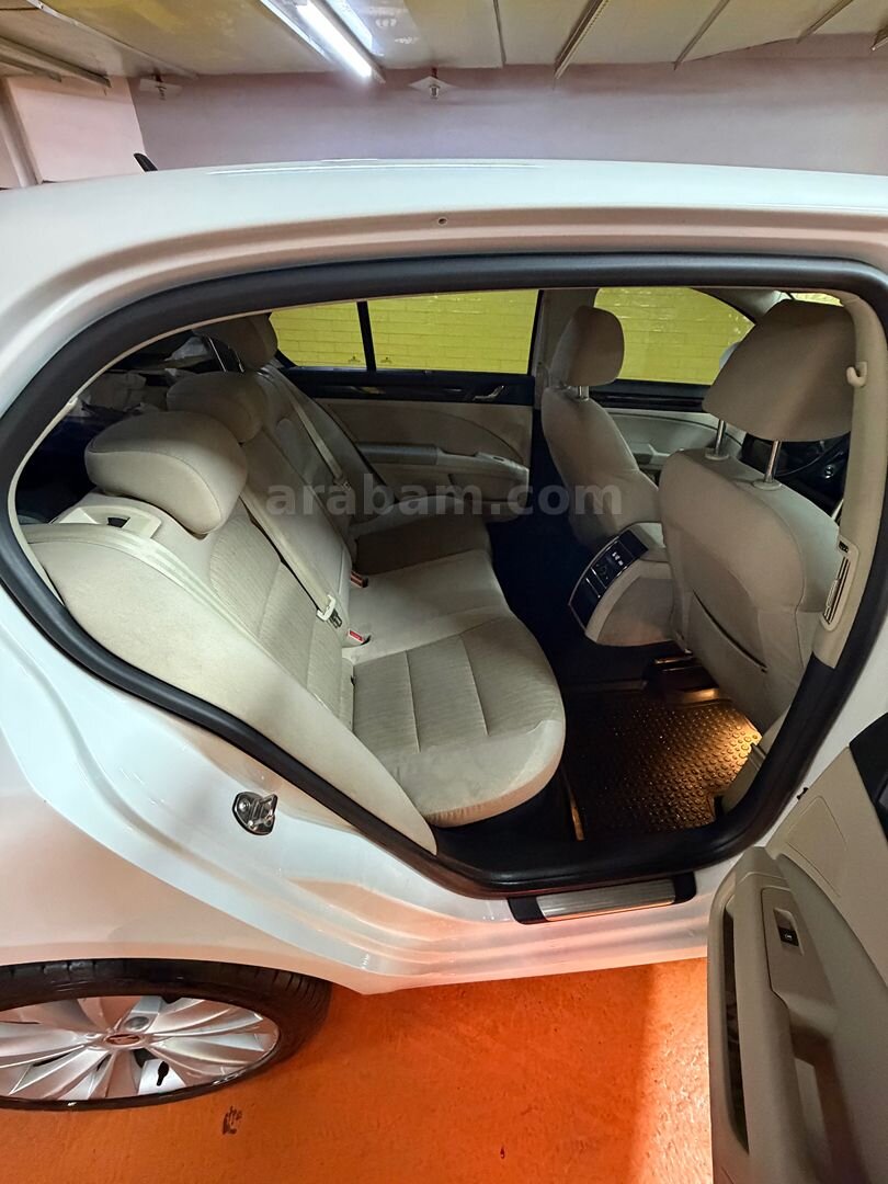 Sahibinden Skoda SuperB 1.6 TDI Elegance 2014 Model İstanbul 145.000 km Beyaz 3