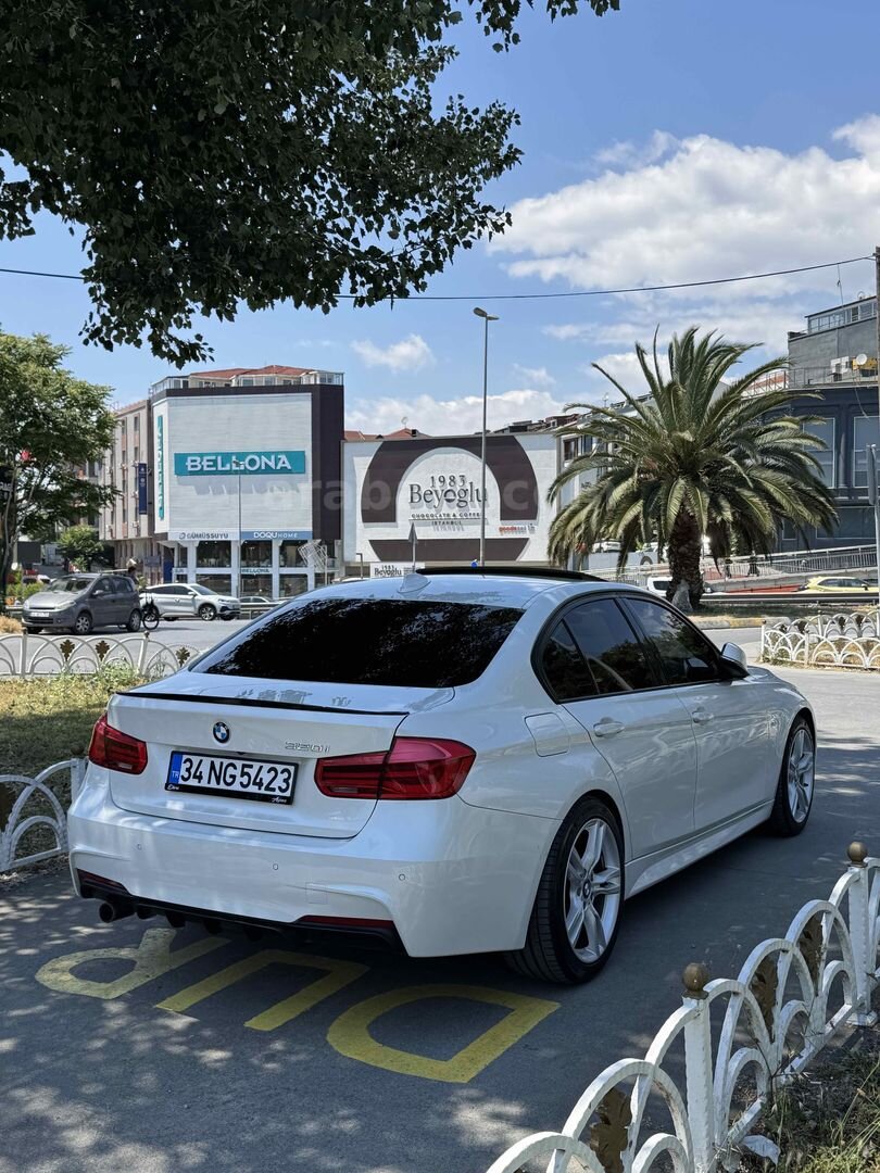 Sahibinden BMW 3 Serisi 320i ED Sport Line 2015 Model İstanbul 193.000 km Beyaz 6