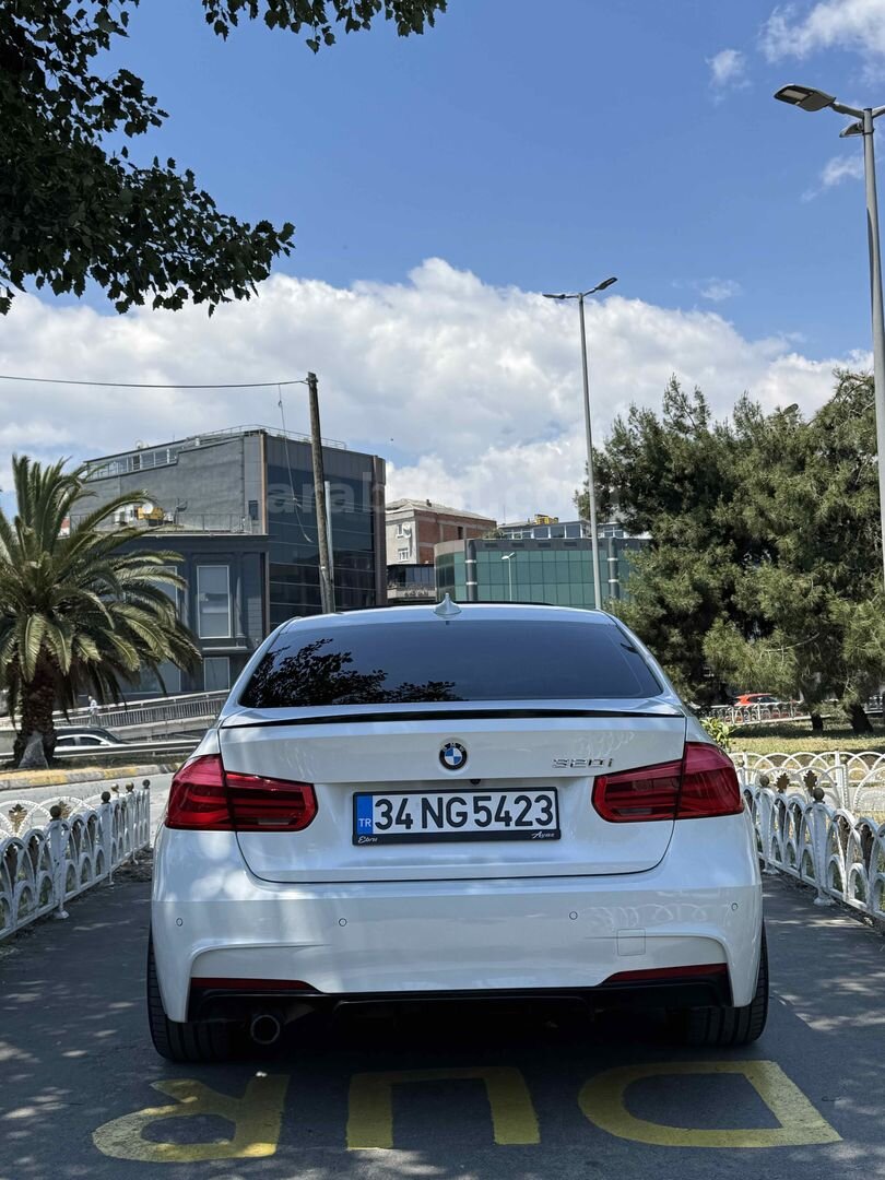 Sahibinden BMW 3 Serisi 320i ED Sport Line 2015 Model İstanbul 193.000 km Beyaz 5