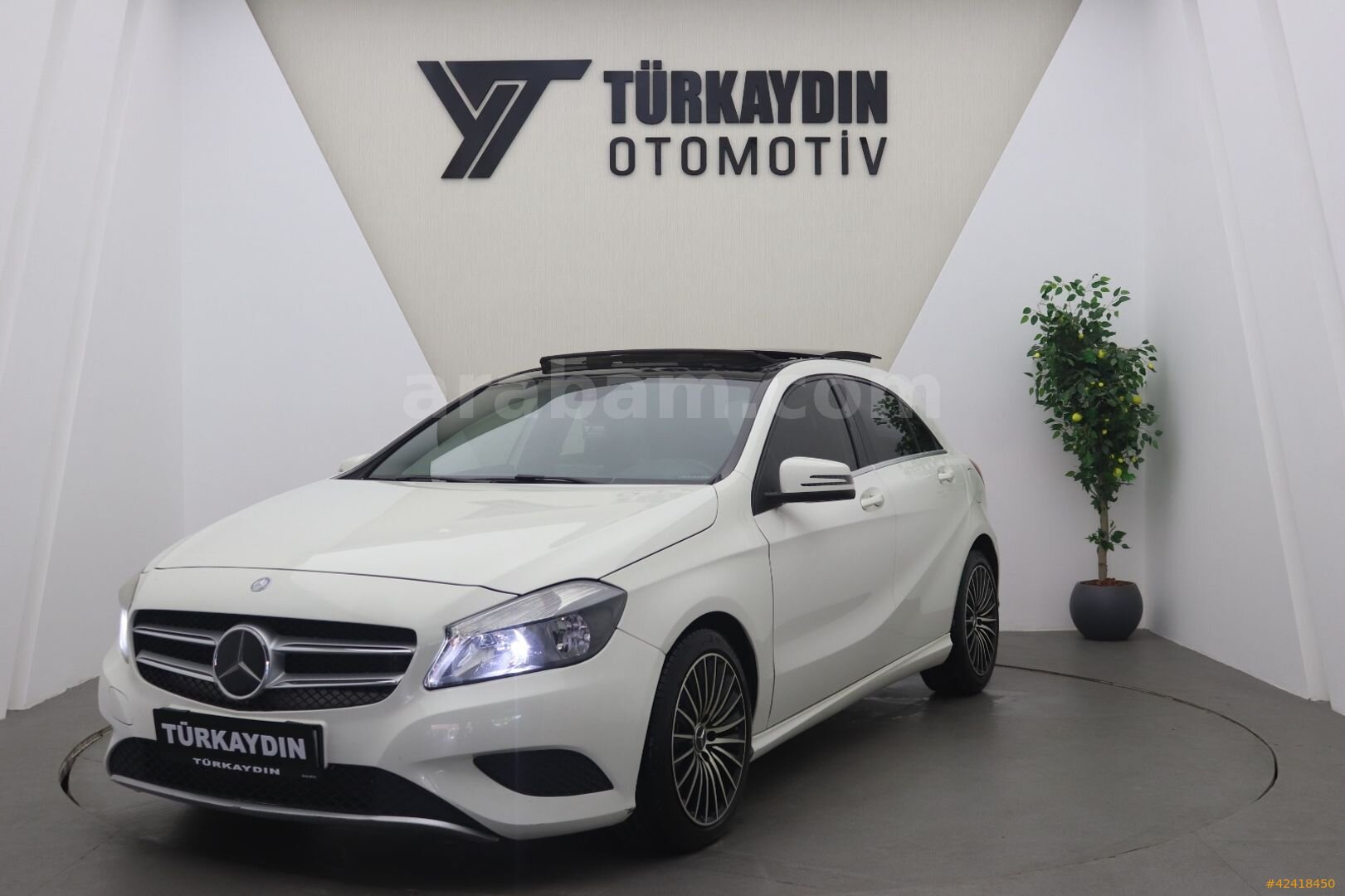 Galeriden Mercedes - Benz A 180 Style 2013 Model Sakarya 231.000 km Beyaz 2