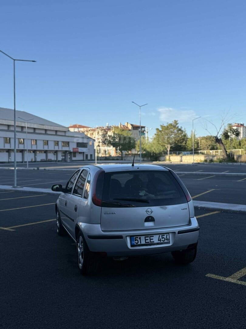 Sahibinden Opel Corsa 1.3 CDTI Essentia 2006 Model Niğde 330.000 km Gri (Gümüş) 4