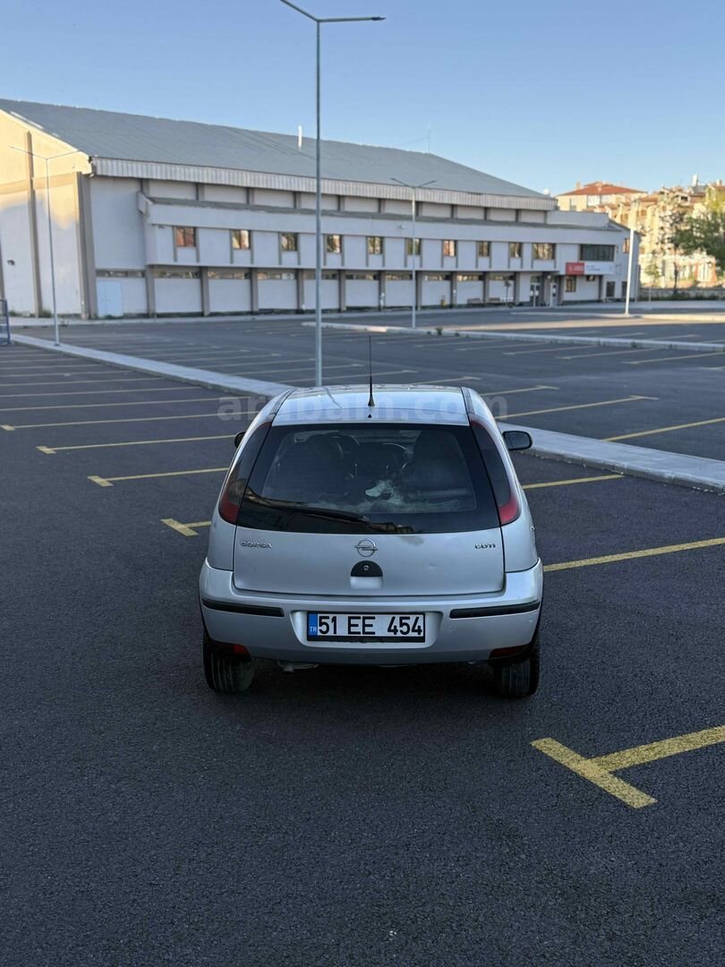Sahibinden Opel Corsa 1.3 CDTI Essentia 2006 Model Niğde 330.000 km Gri (Gümüş) 5