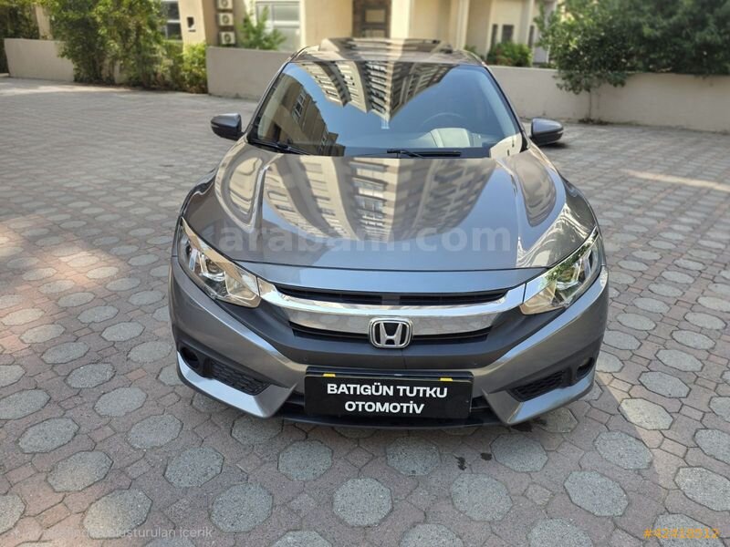 Galeriden Honda Civic 1.6i DTEC Elegance 2018 Model İstanbul 140.000 km Füme