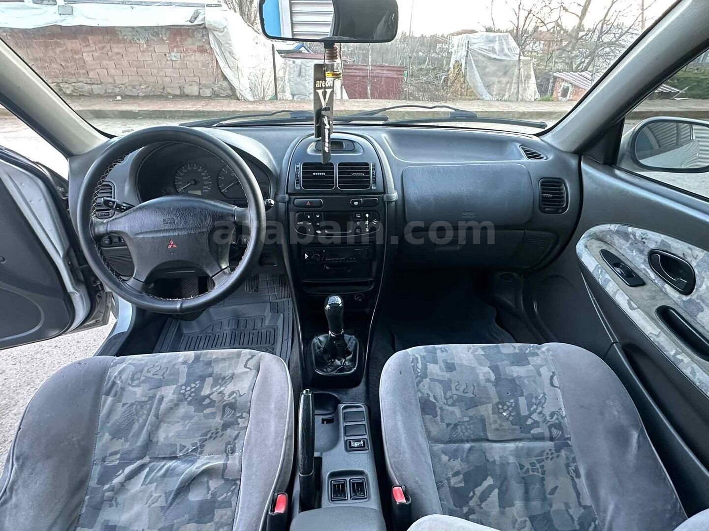 Sahibinden Mitsubishi Carisma 1.8 GDI Elegance 1999 Model Amasya 355.000 km Gri (metalik) 5