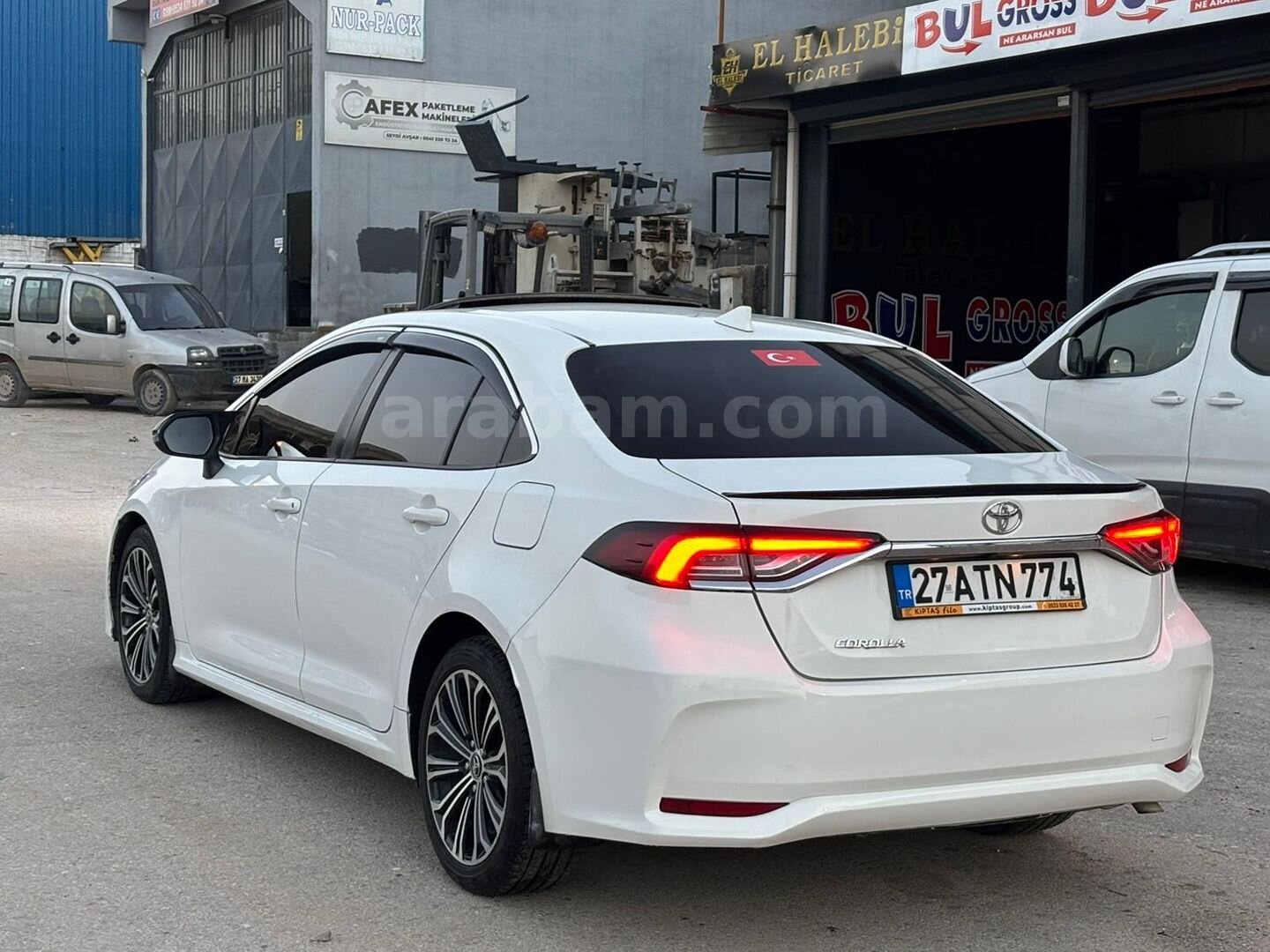 Sahibinden Toyota Corolla 1.6 Flame X Pack 2019 Model Gaziantep 245.000 km Beyaz 7