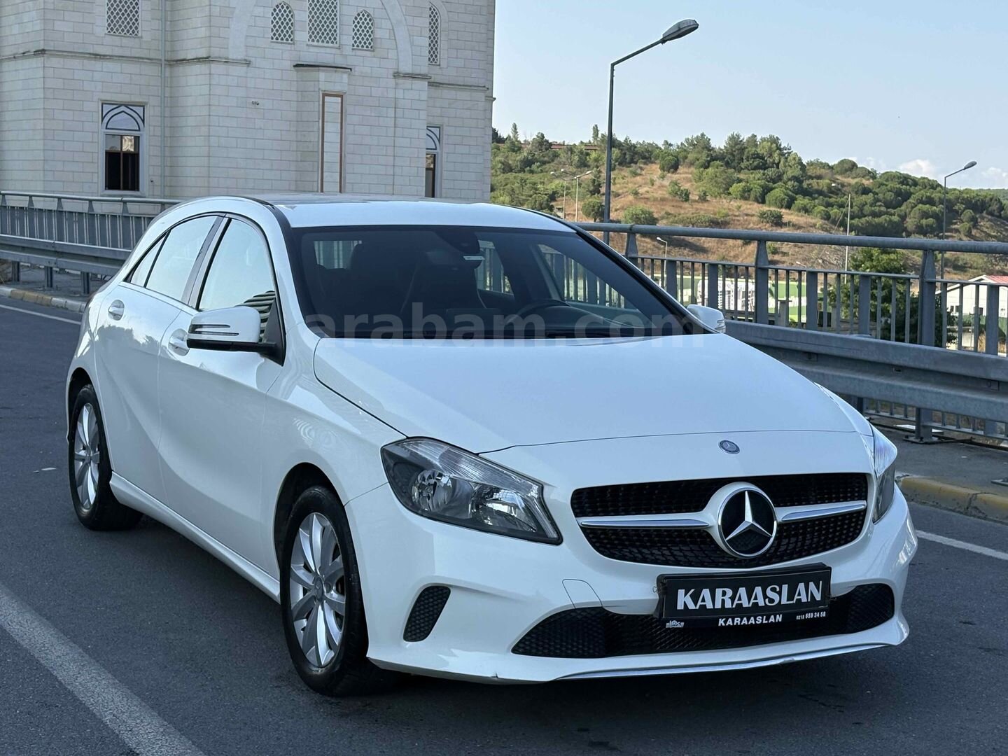 Galeriden Mercedes - Benz A 180 d Style 2015 Model İstanbul 59.000 km Beyaz 4