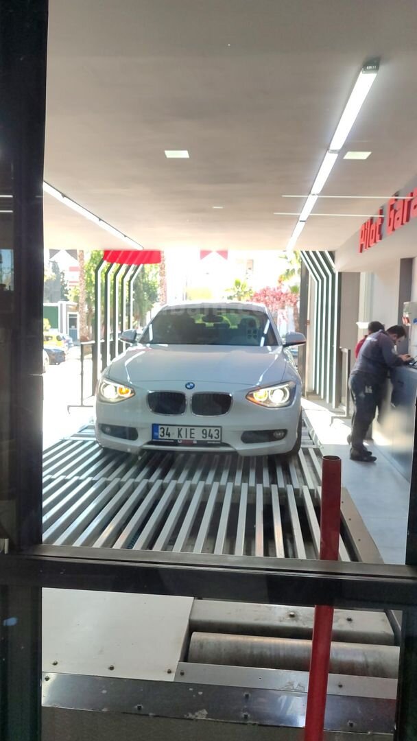 Sahibinden BMW 1 Serisi 116i Premium 2014 Model Antalya 172.000 km Beyaz 6