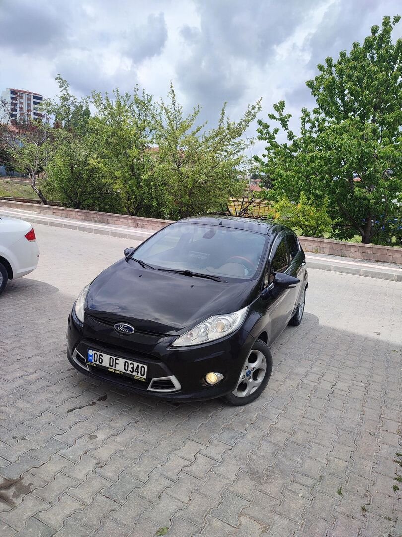 Sahibinden Ford Fiesta 1.4 Titanium X 2011 Model Yozgat 97.000 km Siyah 2