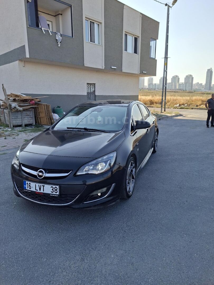 Sahibinden Opel Astra 1.4 T Cosmo 2012 Model İstanbul 270.000 km Siyah 6
