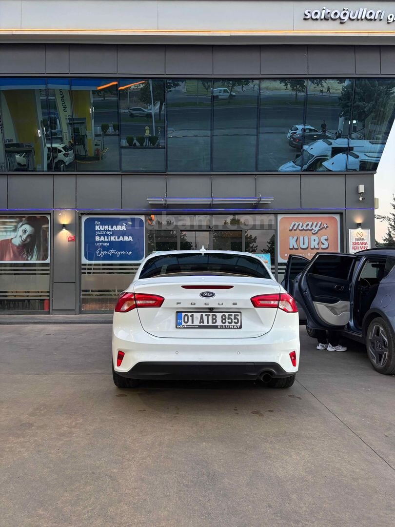 Sahibinden Ford Focus 1.5 TDCi Titanium 2019 Model Diyarbakır 193.000 km Beyaz 5