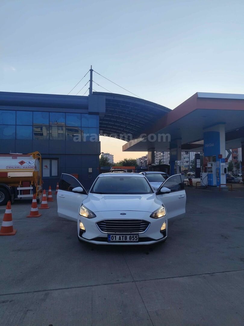 Sahibinden Ford Focus 1.5 TDCi Titanium 2019 Model Diyarbakır 193.000 km Beyaz 1